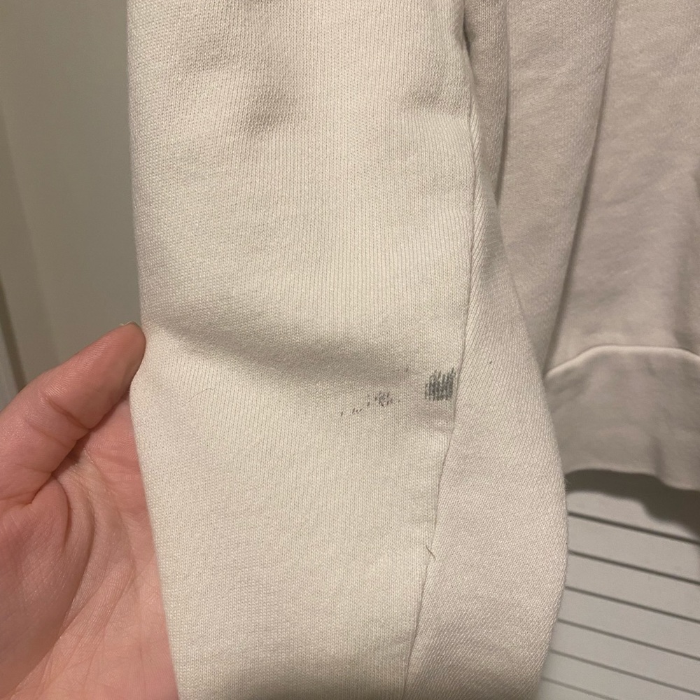 Graphic Pullover - Picture 3 of 4